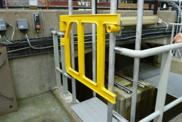 DOUBLE AXES GATE: cancello a chiusura garantita doppio per accessi in quota.